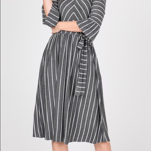 Charcoal Striped Midi Dress - Picture 3 of 4